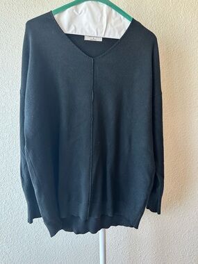 Zenana black v neck long sleeve pullover sweater size small